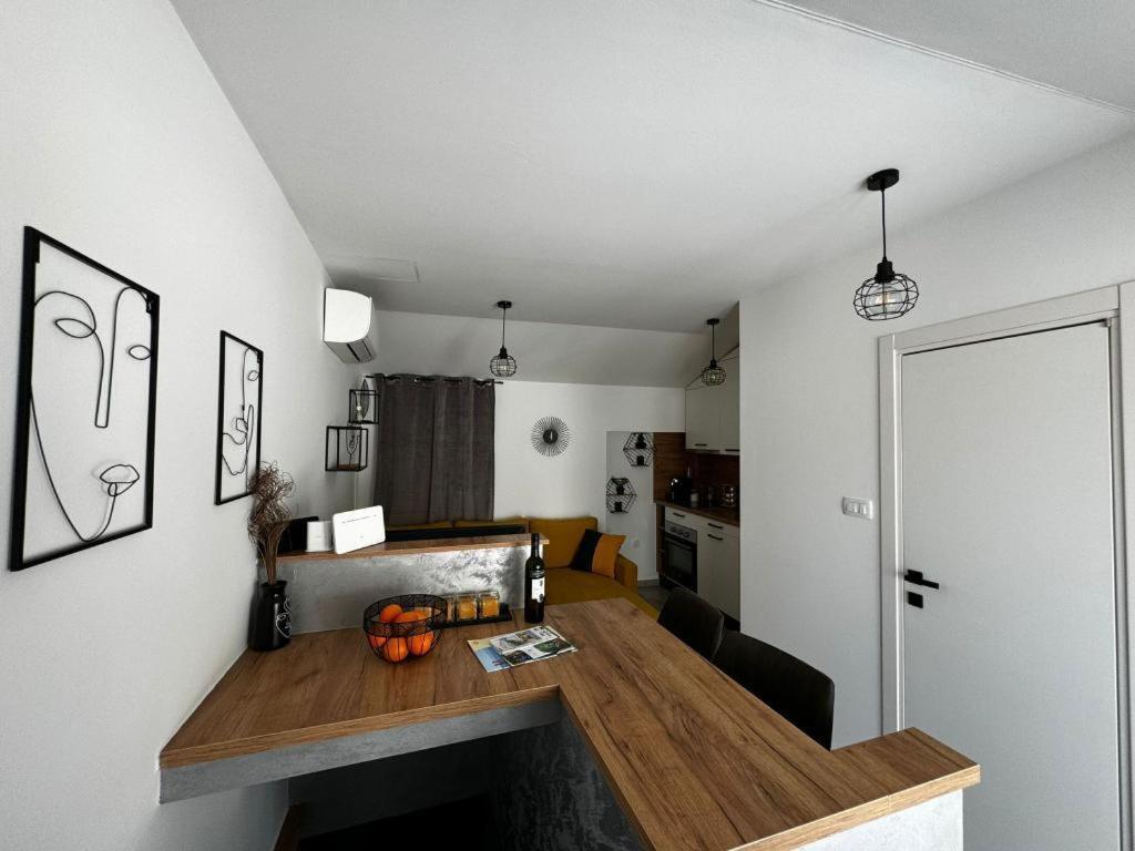 Holiday Home Fiori Кастав Экстерьер фото